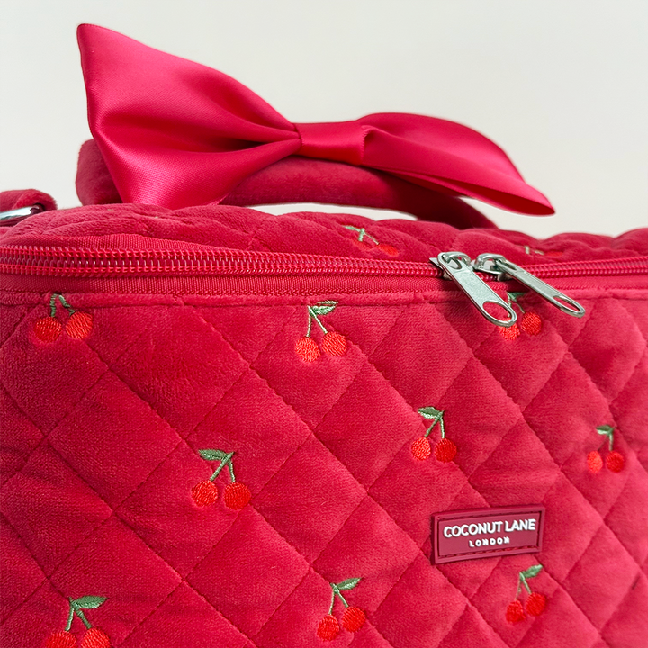 Travel Vanity Case - Cherry
