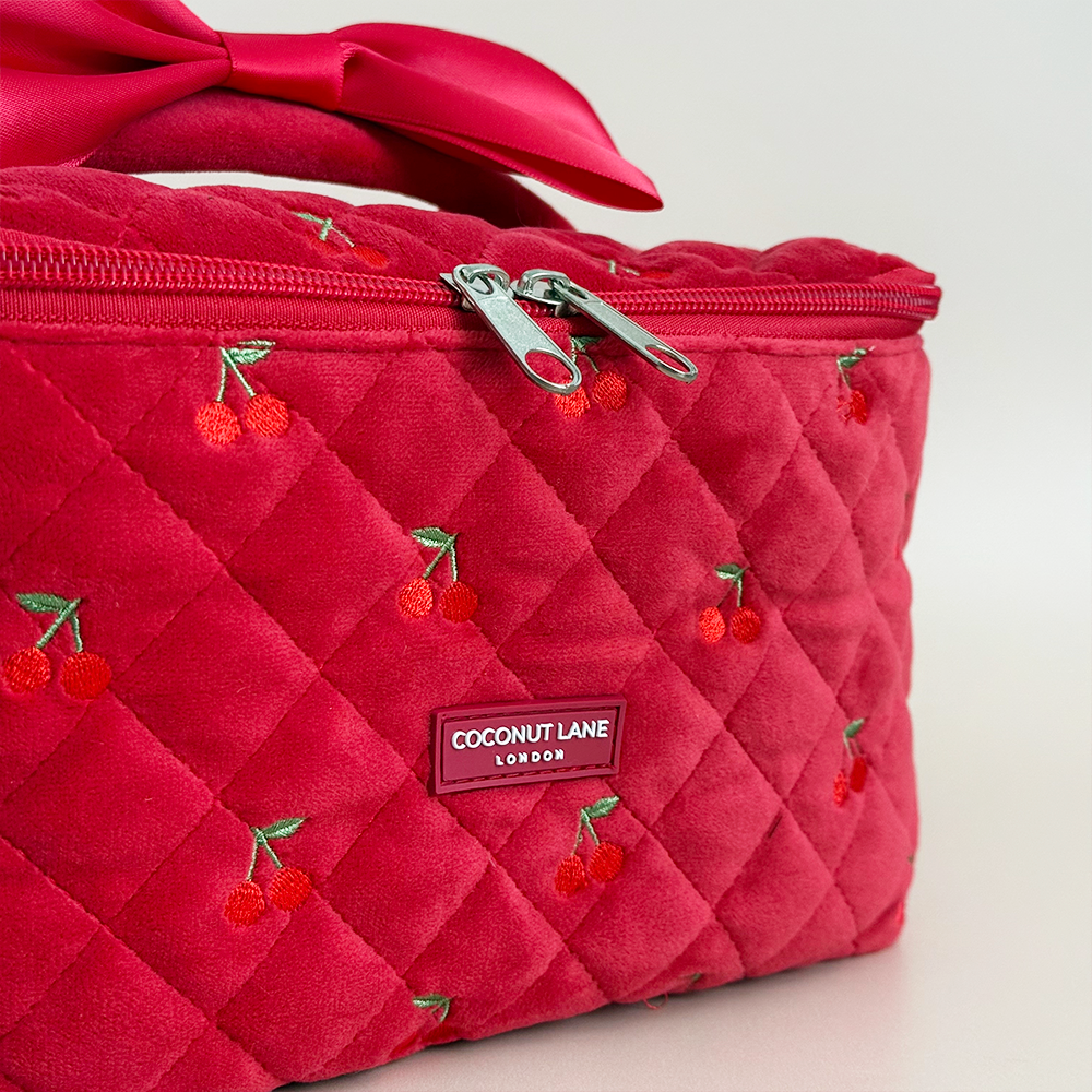 Travel Vanity Case - Cherry